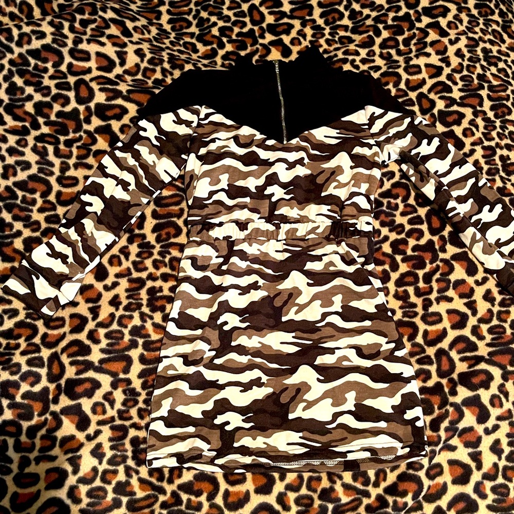 Girls long sleeve camo dress
